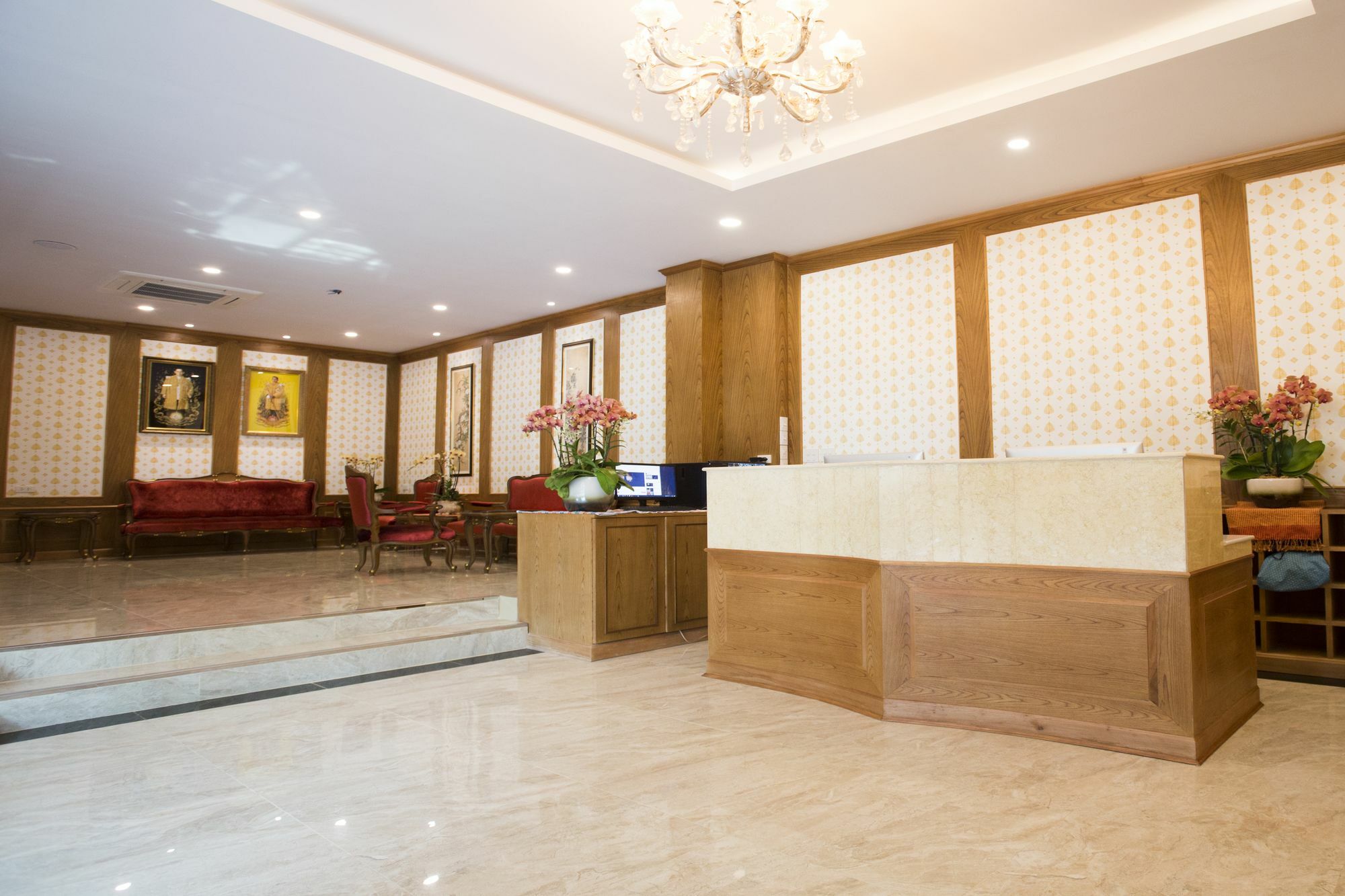 J&Y Hotel Latphrao 35 Bangkok Buitenkant foto